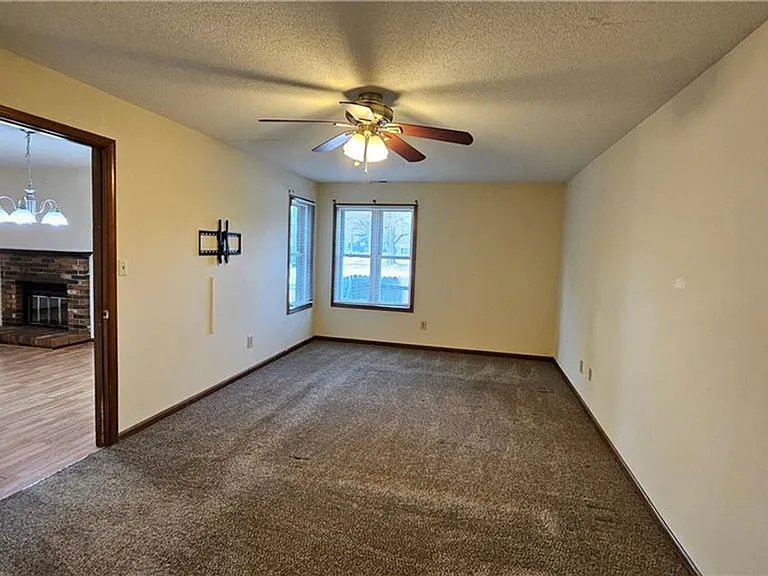 150 Loflin Way — Photo 8