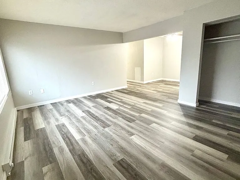 Cedar Crest Apartments — Photo 22