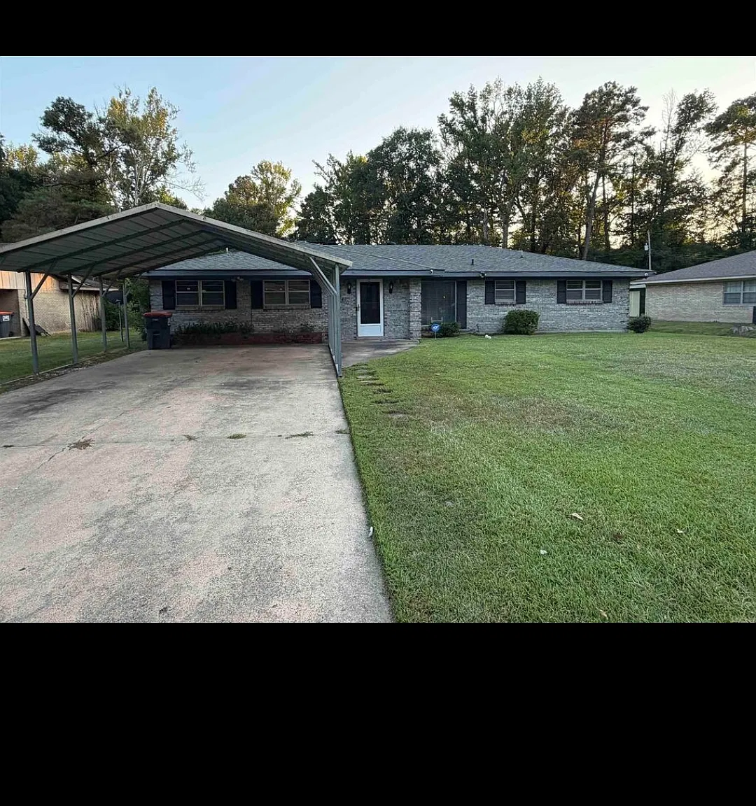 2410 Sheraton Park Dr — Photo 1