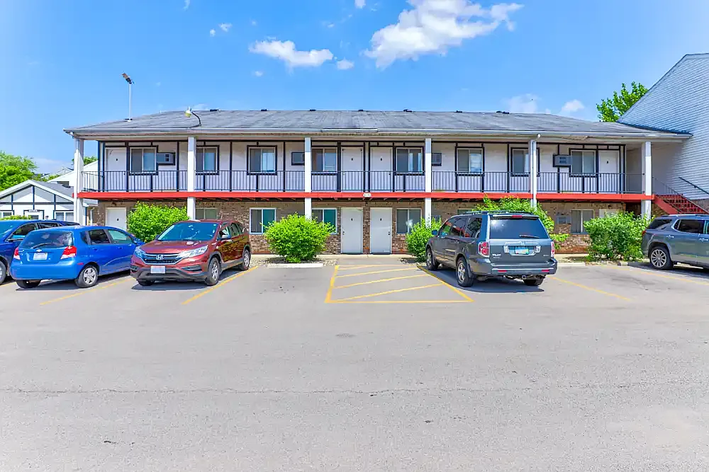 Oak Hill Apartments- Hill Ave. — Photo 4