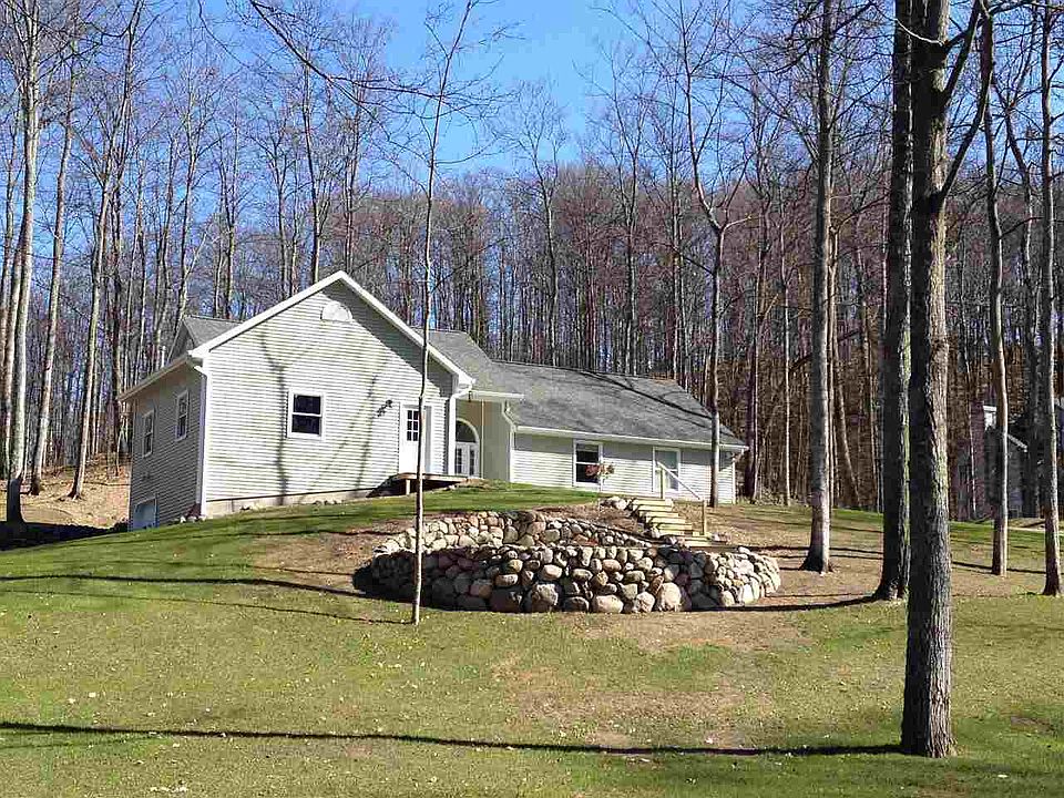 1st image of 8383 S Forest Dr