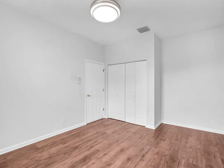 4100 Temple St — Photo 24