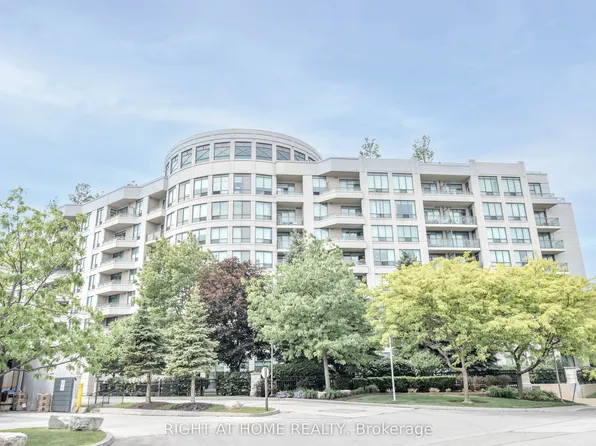 205 The Donway W #702, Toronto, ON M3B 3S5