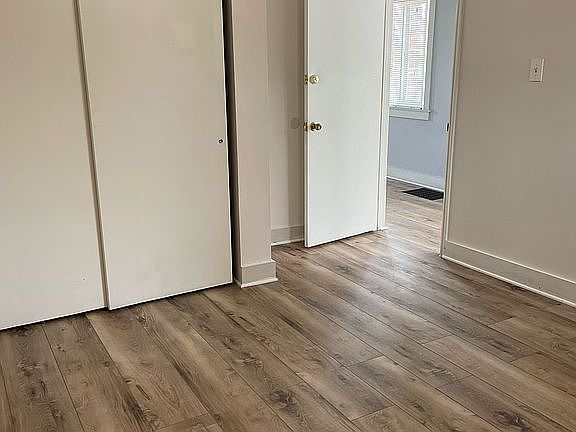 2nd image of 537 S Douglas St