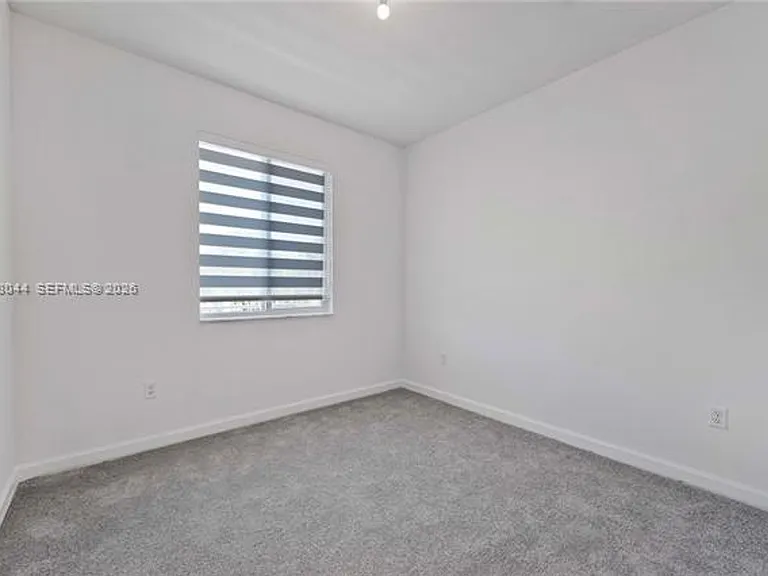 701 SE 13th Street Cir #Townhouse 701 — Photo 22