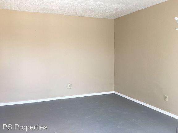 2nd image of 1720 Arno St SE APT C