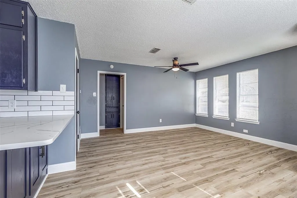 2 bed, 835 sqft, $1,350 — Photo 4