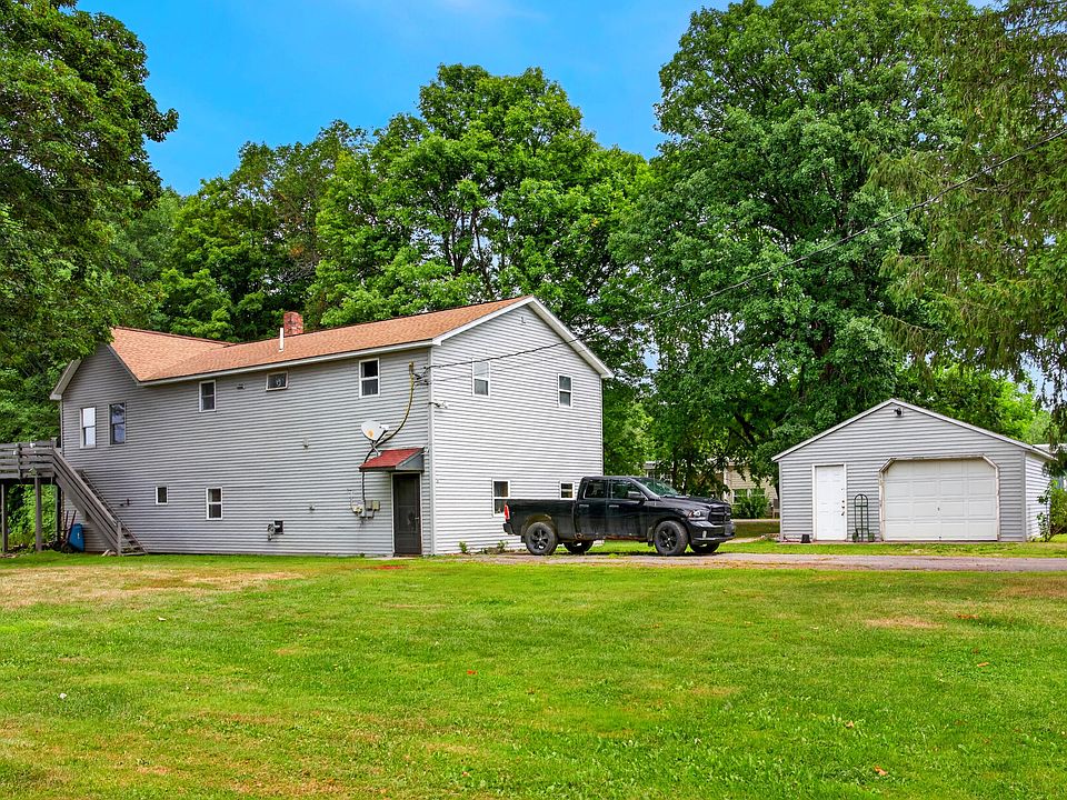 1st image of 32 Maple Street
