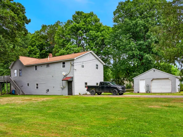 32 Maple Street, Vassalboro, ME 04989