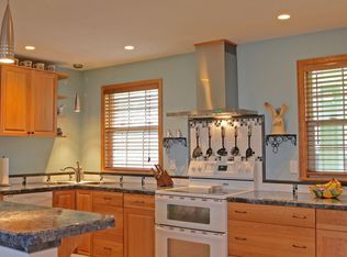 9110 Roy Rd NE, Bremerton, WA 98311