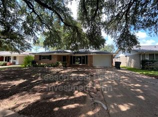 2038 Lovers Ln, Shreveport, LA 71105