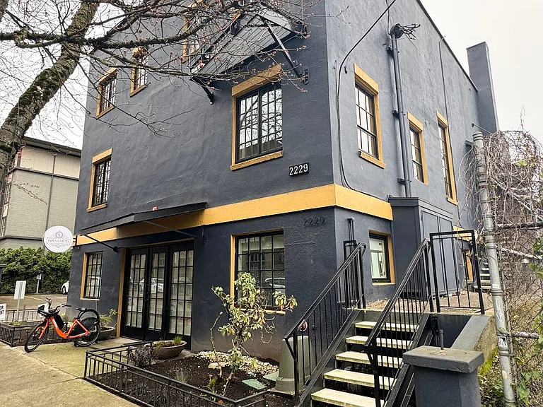 2229 NW Savier St #5 — Photo 1