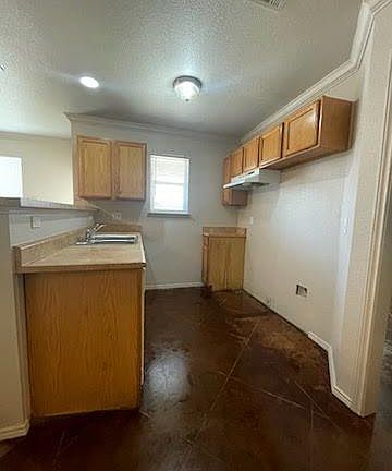 5th image of 1301 Village Garden Dr