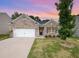 6108 Watsonia Dr, Zebulon, NC 27597