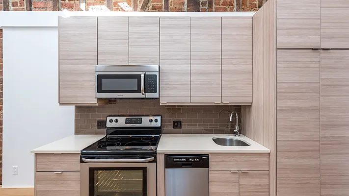 Rented by Terra Magia Inc | media 32