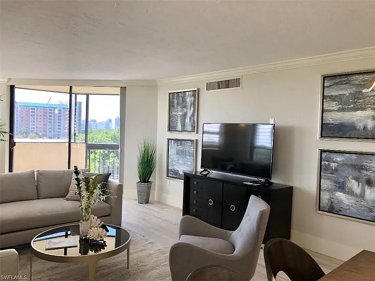 6001 Pelican Bay Blvd #505 — Photo 7