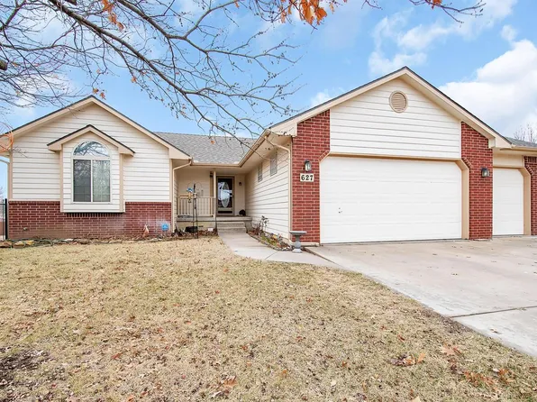 627 S Shira Ct, Haysville, KS 67060