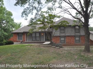 8100 NW Beaman Dr, Kansas City, MO 64151