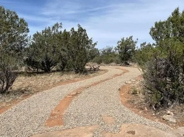 54496 N Calle Reposa, Seligman, AZ 86337