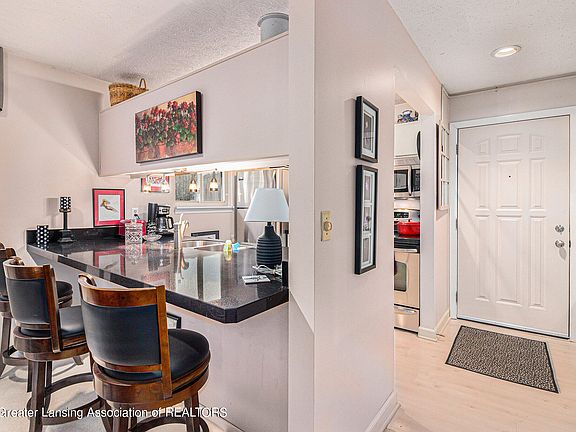 5th image of 1445 E Pond Dr #26