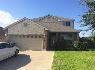 2701 Braids Dr, Laredo, TX 78045