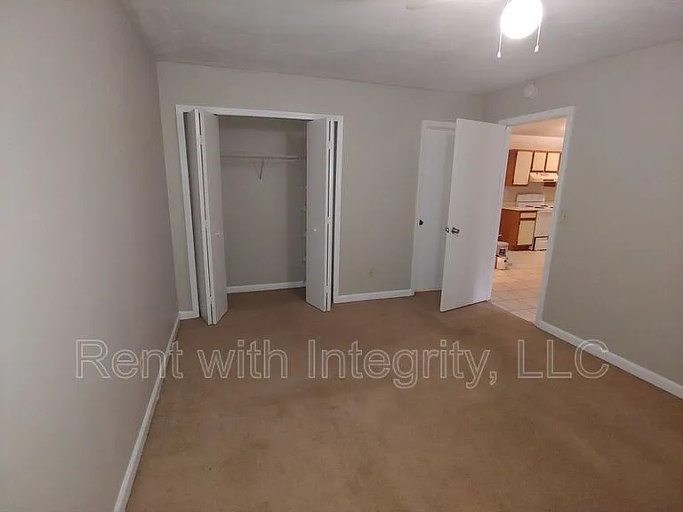 905 Tomahawk Ct — Photo 9