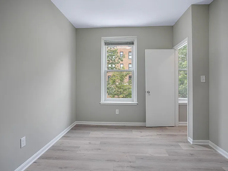 501 9th St NE #501 — Photo 14