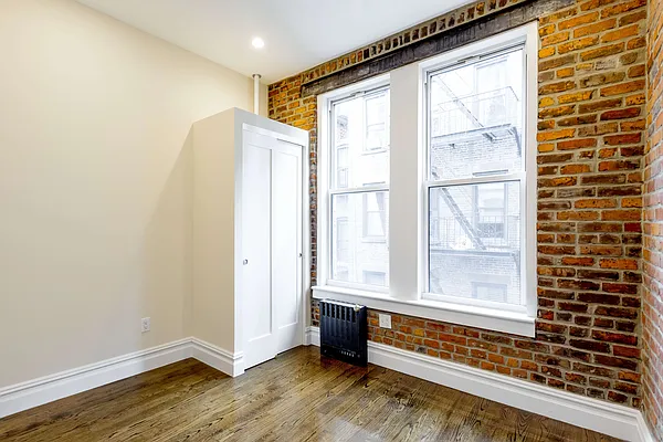 Rented by Compass | media 10