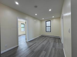 261 Manhattan Ave APT 2, Brooklyn, NY 11211