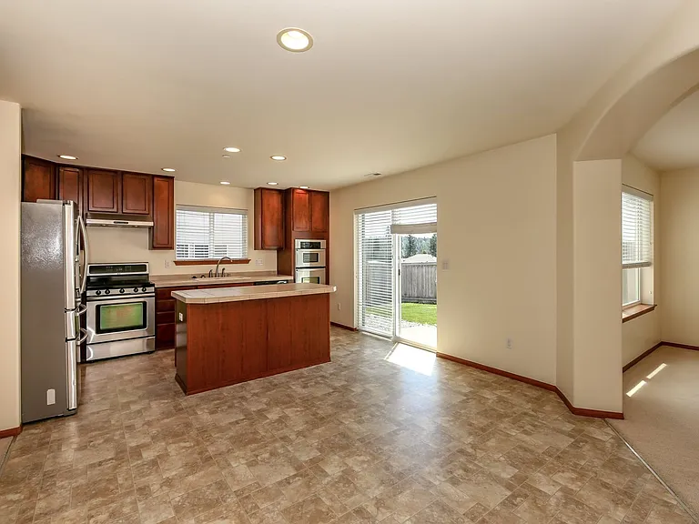 1187 Swan Loop — Photo 11