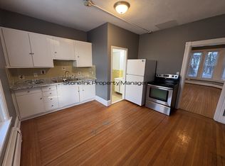 17-19 Hamlet Ave #1, Woonsocket, RI 02895