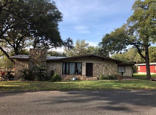209 Beverly Dr, Fredericksburg, TX 78624