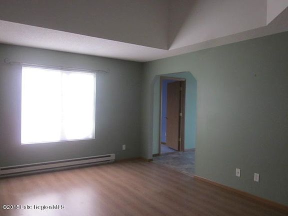 4th image of 806 Pine St APT 1