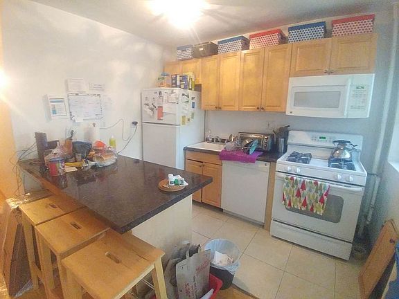 5th image of 210 Clinton Ave APT 5H