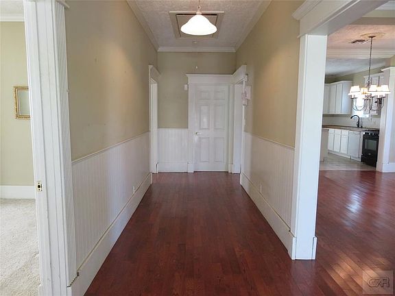 4th image of 3017 Avenue P