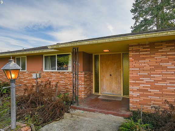 5th image of 11505 NE 189th St