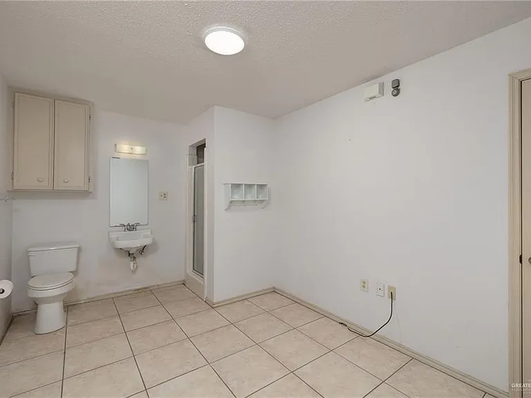 428 Vermont Ave — Photo 14