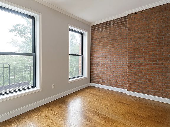 5th image of 321 E 10th St #5F