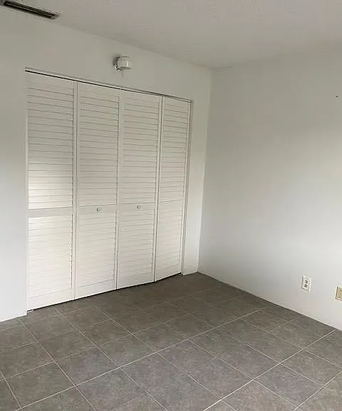 308 Palm Coast Pkwy NE — Photo 9