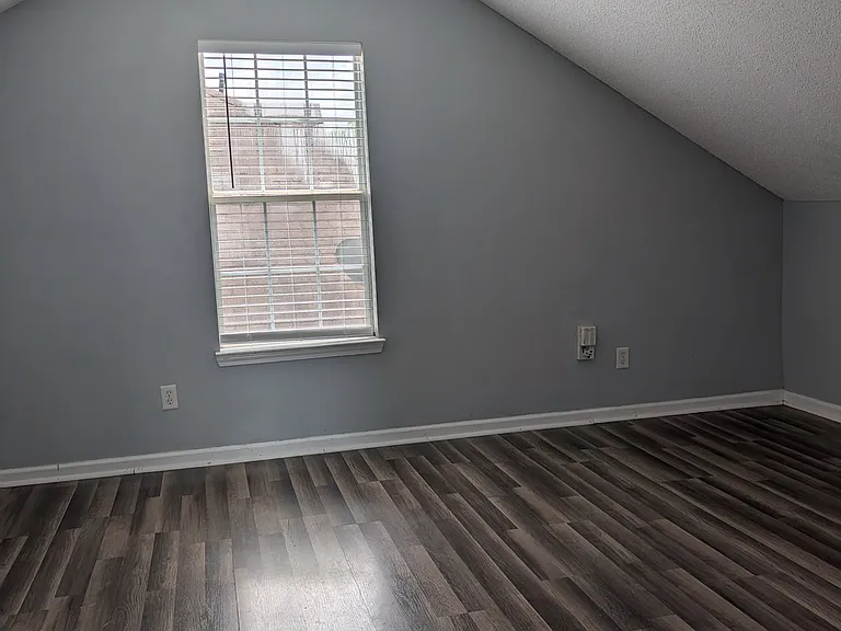 5759 Alexandria Ln — Photo 8