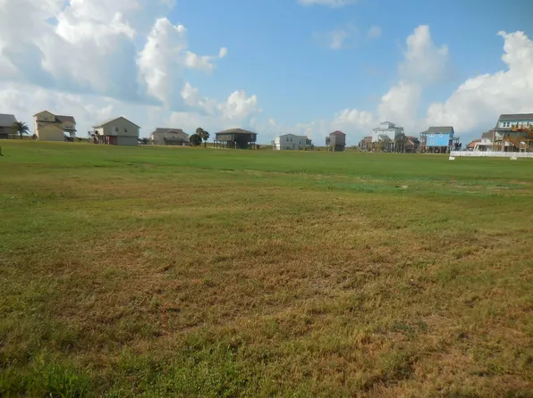 146 Private Road 640, Matagorda, TX 77457