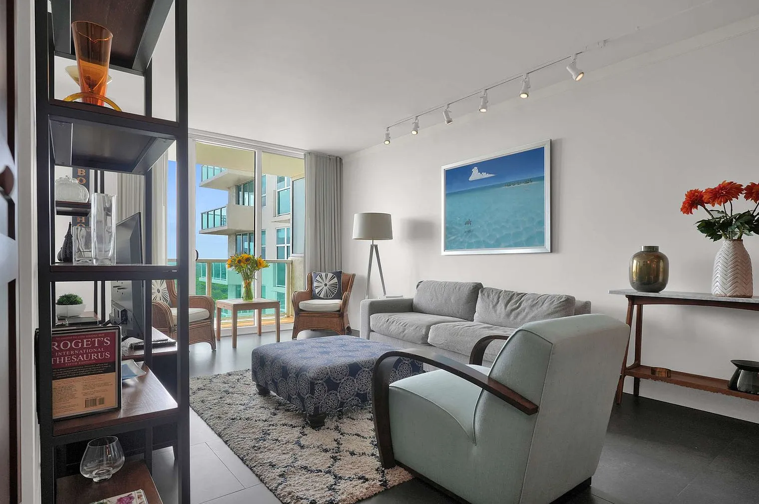 1 bed, 1.0 bath, $5,254 — Photo 1