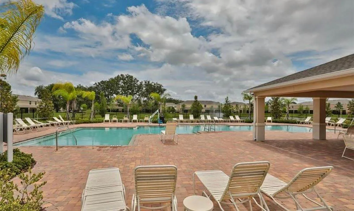 Hound Chase Dr, Gibsonton — Photo 1