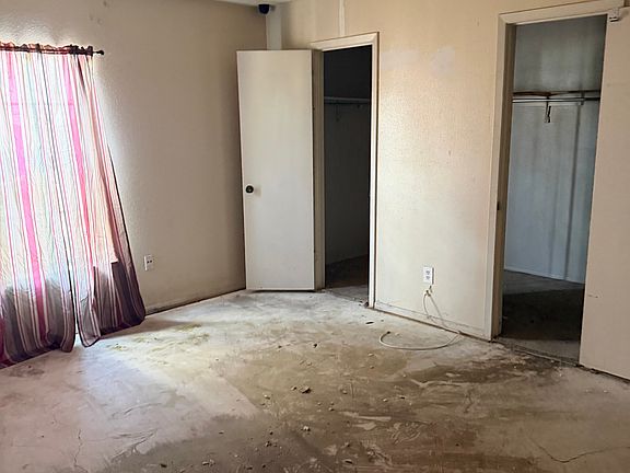 4th image of 5722 Jones Fall Dr.