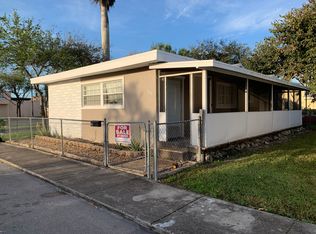 111 Annona Ave, Pahokee, FL 33476