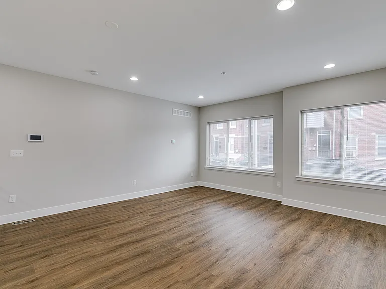 2629 Federal St #1 — Photo 8