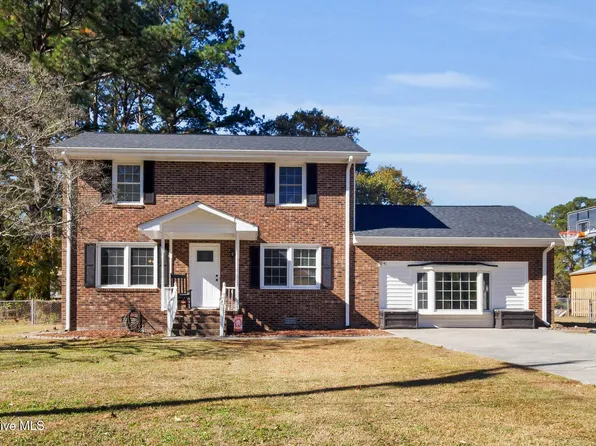 605 River Road, Trent Woods, NC 28562