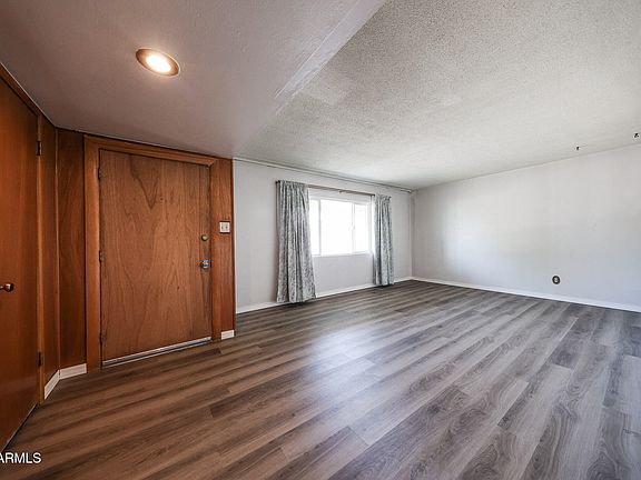 3rd image of 6345 W OREGON Avenue