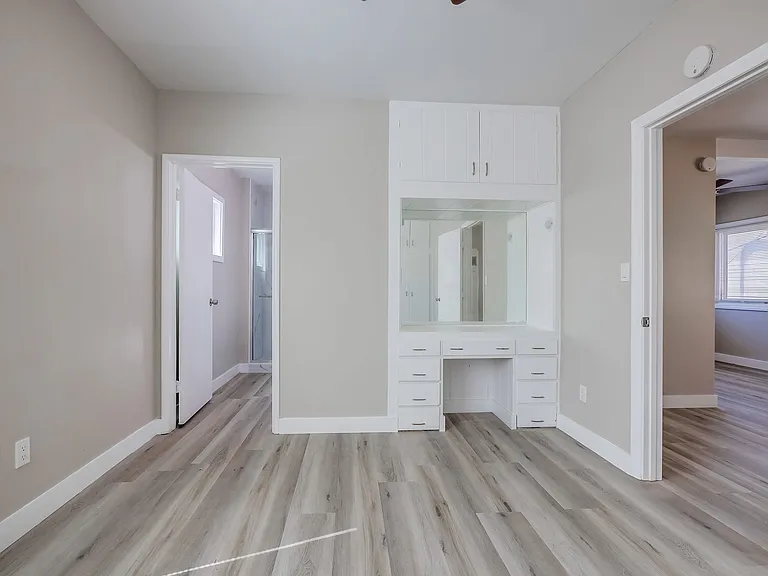 1002 Ocean Ave #5 — Photo 13