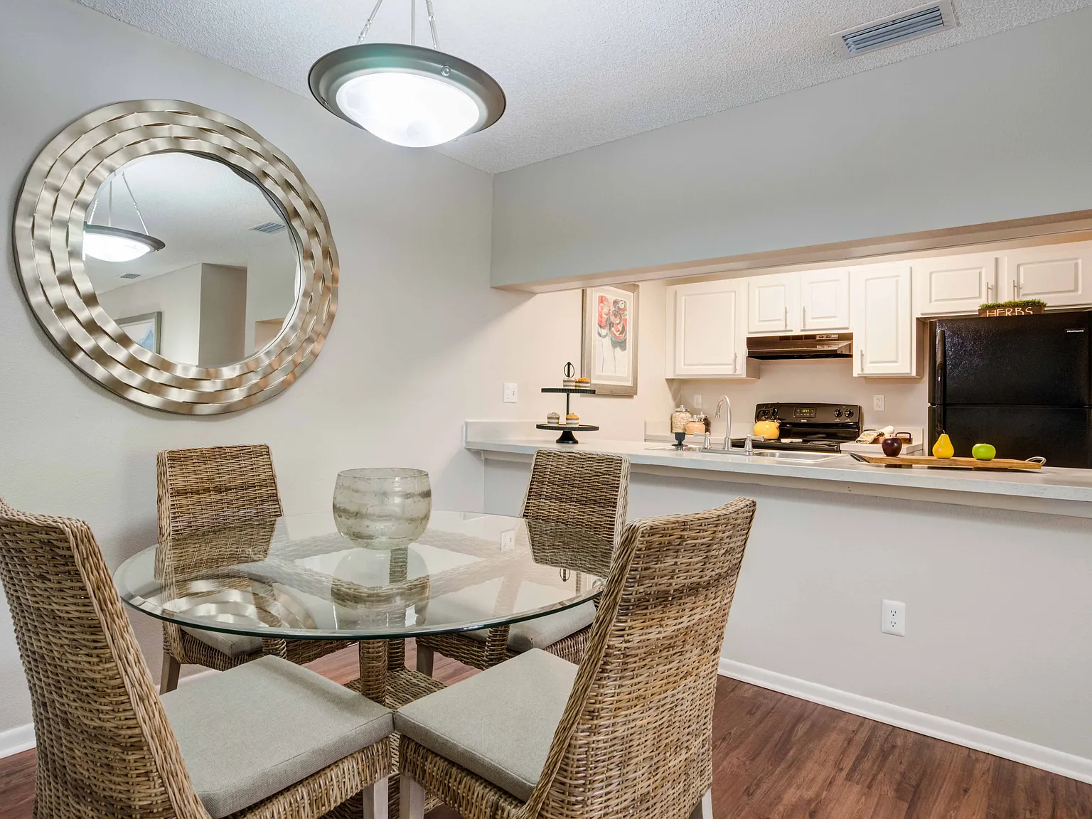 Coral Club Apartment Homes — Photo 2